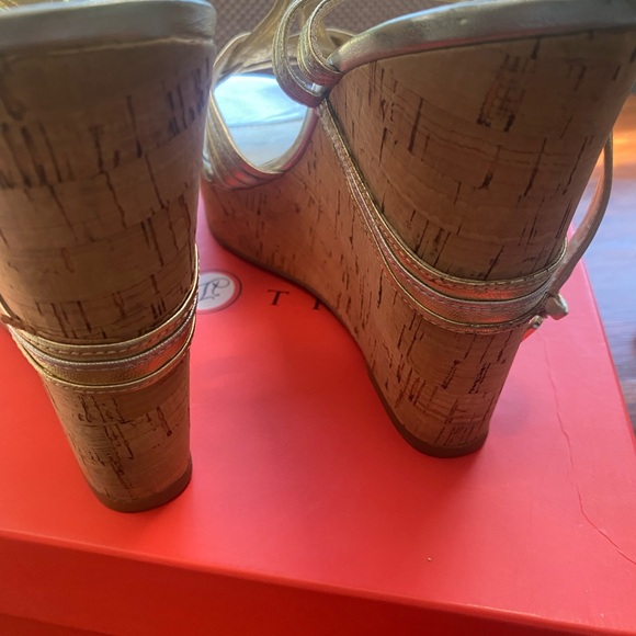 Ivanka Trump Cork Wedges 10.5 - Picture 5 of 11